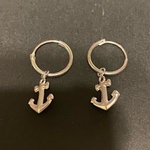 Dainty silver plated anchor dangle earrings